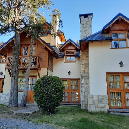Apart Hotel Bungalows El Viejo Cipres San Carlos de Bariloche Luaran gambar