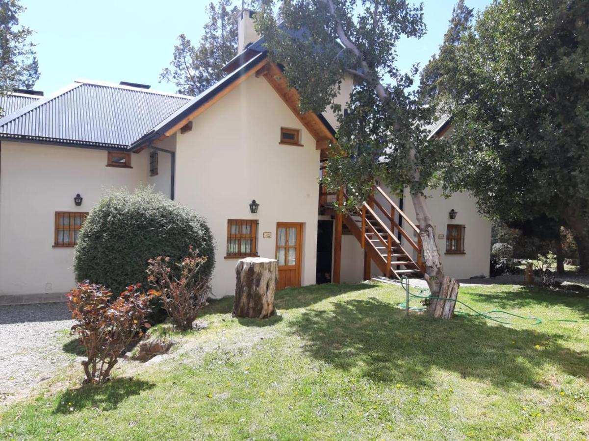 Apart Hotel Bungalows El Viejo Cipres San Carlos de Bariloche Luaran gambar