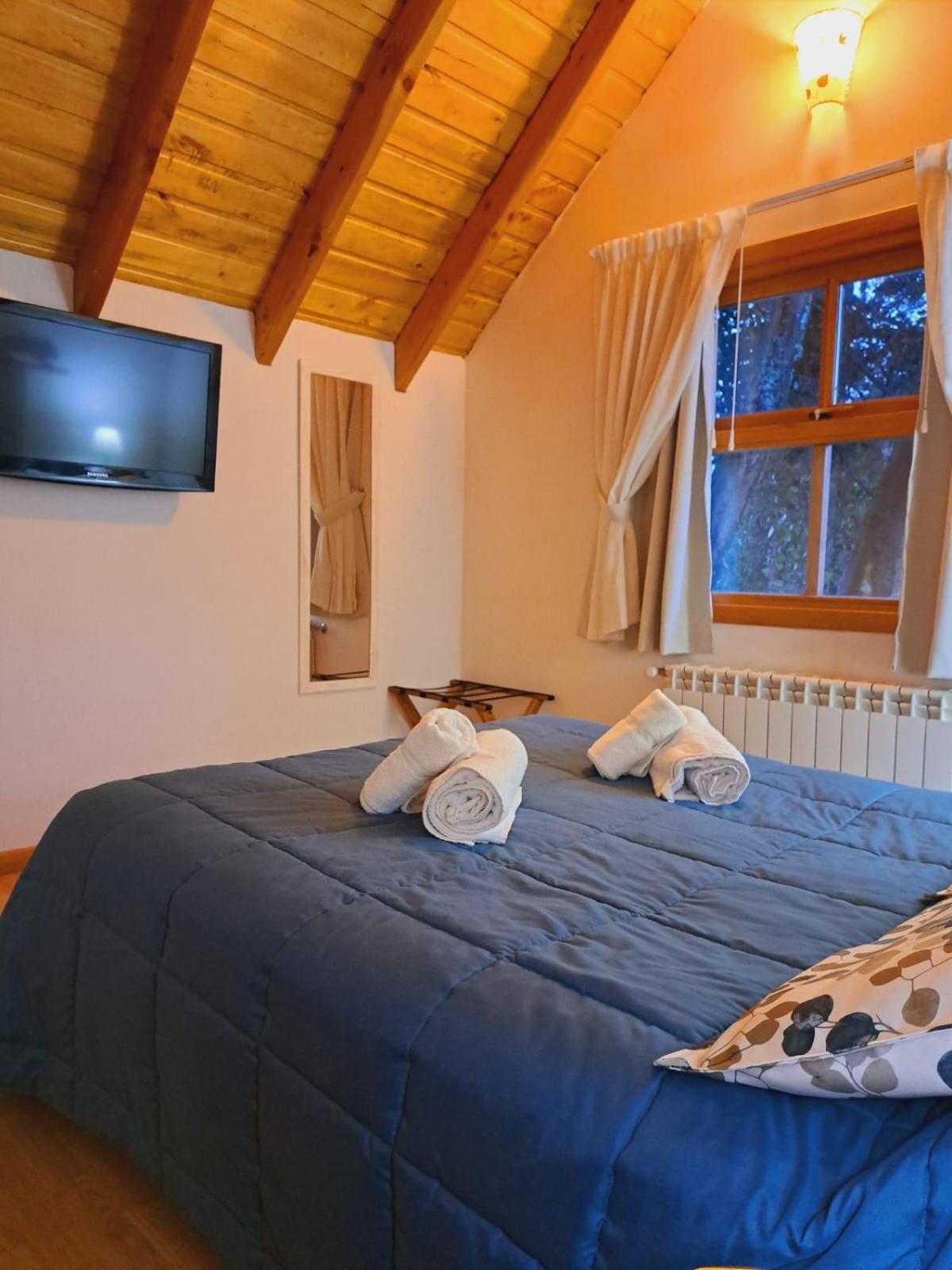 Apart Hotel Bungalows El Viejo Cipres San Carlos de Bariloche Luaran gambar