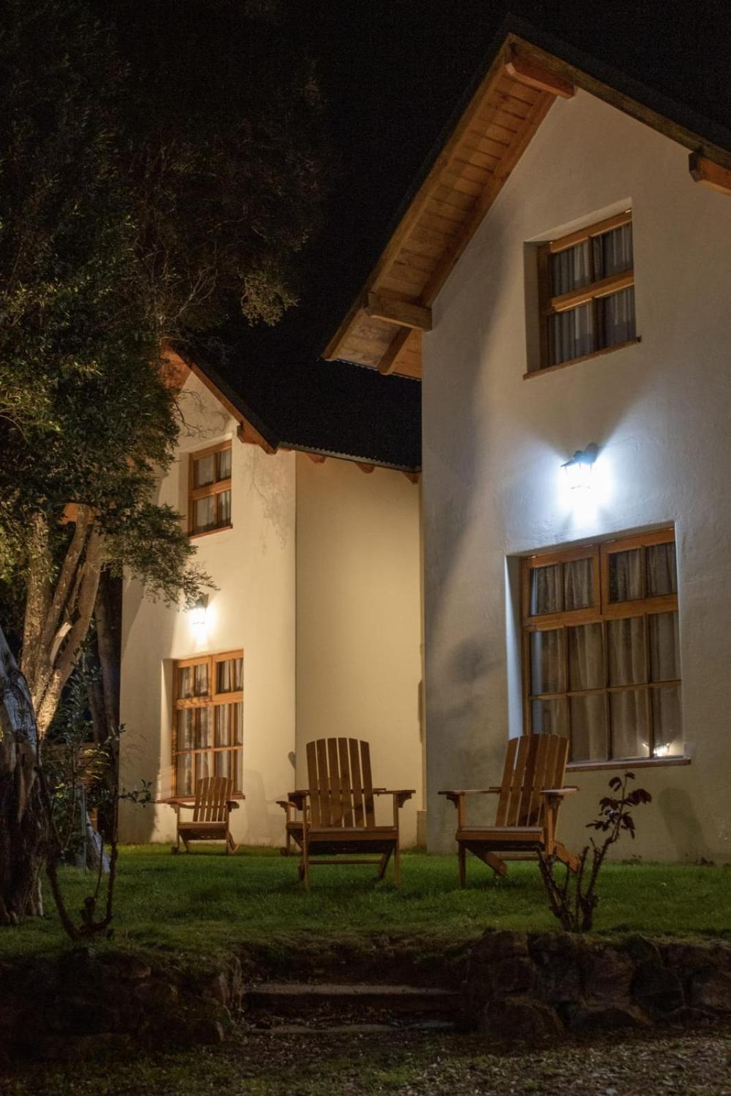 Apart Hotel Bungalows El Viejo Cipres San Carlos de Bariloche Luaran gambar